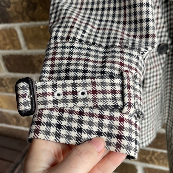 LAND’S END Women's Houndstooth Double-Breasted Wool Blend Coat - Picture 4 of 10